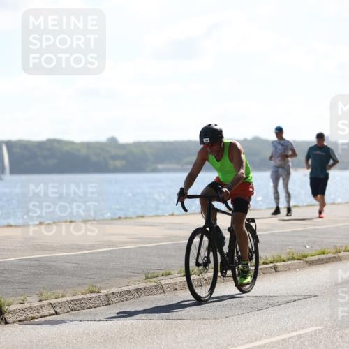 17.08.2025 - KN Förde Triathlon 2025 Yannick Fuchs http://msf.ph/oto/8622783 17.08.2025 11:11:50 Radfahren 270, 275, 293, 321, 334, 362, 603, 272, 275, 329, 341 meine-sportfotos.de