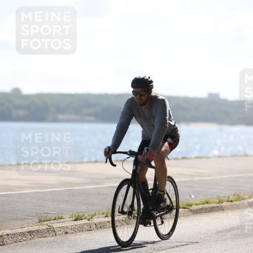 17.08.2025 - KN Förde Triathlon 2025 Yannick Fuchs http://msf.ph/oto/8622799 17.08.2025 11:12:01 Radfahren 287, 293, 321, 371, 603, 270, 293, 321, 334 meine-sportfotos.de