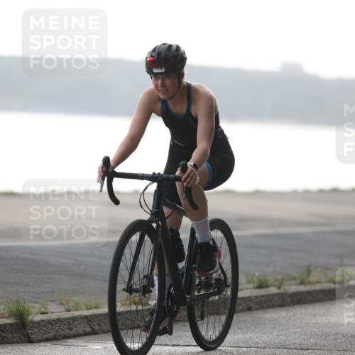 17.08.2025 - KN Förde Triathlon 2025 Yannick Fuchs http://msf.ph/oto/8622913 17.08.2025 09:53:02 Radfahren 111, 170, 174, 221, 127, 148, 163, 188, 215, 242 meine-sportfotos.de