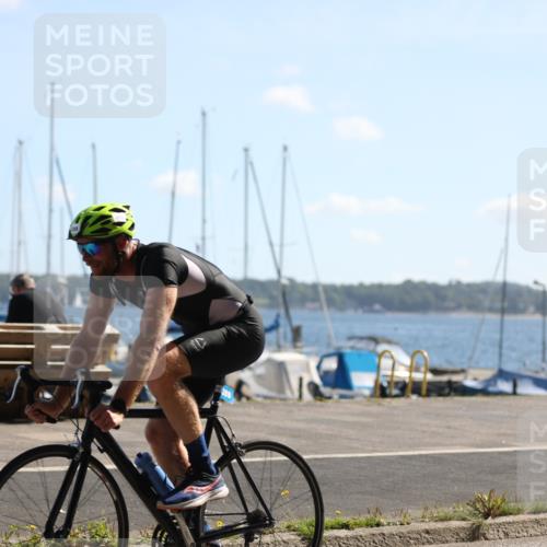17.08.2025 - KN Förde Triathlon 2025 Yannick Fuchs http://msf.ph/oto/8622938 17.08.2025 11:12:34 Radfahren 273, 280, 308, 326, 614, 620, 337, 356, 387, 616, 617 meine-sportfotos.de