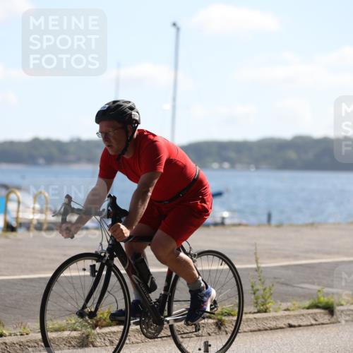 17.08.2025 - KN Förde Triathlon 2025 Yannick Fuchs http://msf.ph/oto/8623049 17.08.2025 11:13:02 Radfahren 265, 267, 283, 348, 351, 372, 610, 611, 263, 267, 339, 348, 360 meine-sportfotos.de