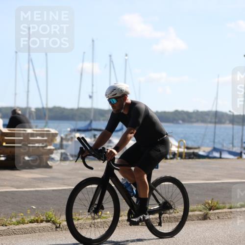 17.08.2025 - KN Förde Triathlon 2025 Yannick Fuchs http://msf.ph/oto/8623141 17.08.2025 11:13:32 Radfahren 287, 329, 345, 362, 374, 377, 345, 353, 377, 380, 619, 625, 638 meine-sportfotos.de