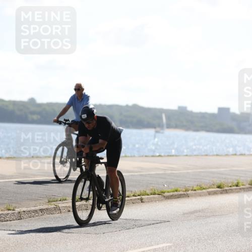 17.08.2025 - KN Förde Triathlon 2025 Yannick Fuchs http://msf.ph/oto/8623153 17.08.2025 11:13:41 Radfahren 281, 284, 291, 371, 287, 362, 374 meine-sportfotos.de