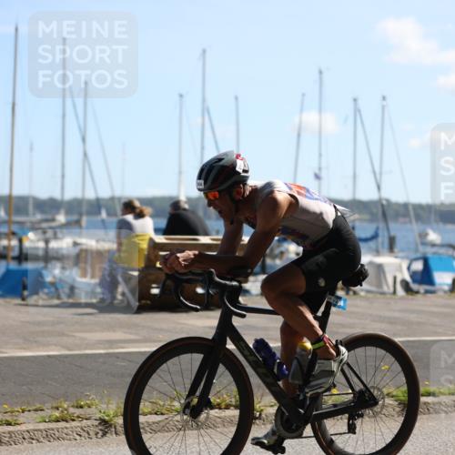 17.08.2025 - KN Förde Triathlon 2025 Yannick Fuchs http://msf.ph/oto/8623168 17.08.2025 11:13:43 Radfahren 281, 284, 291, 354, 371 meine-sportfotos.de