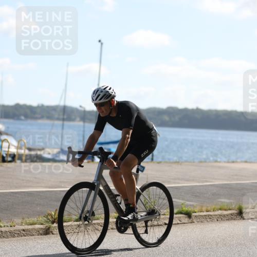 17.08.2025 - KN Förde Triathlon 2025 Yannick Fuchs http://msf.ph/oto/8623181 17.08.2025 11:13:51 Radfahren 271, 291, 307, 332, 350, 354, 370, 371, 387, 281, 284, 371 meine-sportfotos.de
