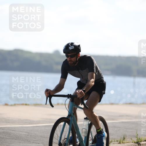 17.08.2025 - KN Förde Triathlon 2025 Yannick Fuchs http://msf.ph/oto/8623224 17.08.2025 11:14:06 Radfahren 273, 280, 356, 373, 612, 616, 617, 332, 350, 370, 387, 620, 635 meine-sportfotos.de