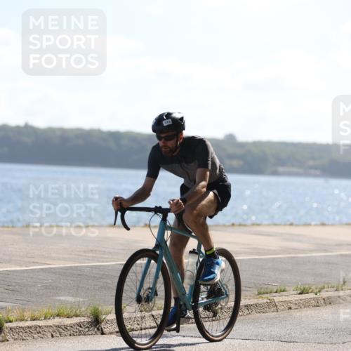 17.08.2025 - KN Förde Triathlon 2025 Yannick Fuchs http://msf.ph/oto/8623226 17.08.2025 11:14:06 Radfahren 273, 280, 356, 373, 612, 616, 617, 332, 350, 370, 387, 620, 635 meine-sportfotos.de