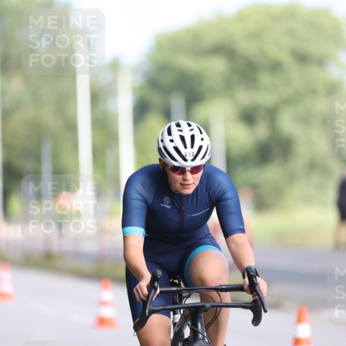 17.08.2025 - KN Förde Triathlon 2025 Yannick Fuchs http://msf.ph/oto/8623245 17.08.2025 09:56:44 Radfahren 145, 212, 130, 138, 151, 205 meine-sportfotos.de
