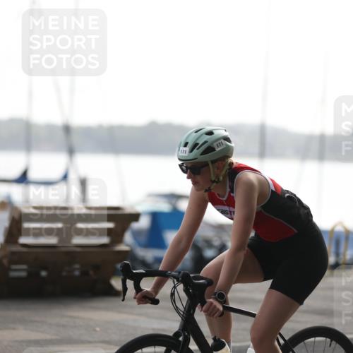 17.08.2025 - KN Förde Triathlon 2025 Yannick Fuchs http://msf.ph/oto/8623259 17.08.2025 09:56:58 Radfahren 122, 171, 180, 225 meine-sportfotos.de