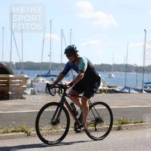 17.08.2025 - KN Förde Triathlon 2025 Yannick Fuchs http://msf.ph/oto/8623263 17.08.2025 11:14:20 Radfahren 285, 288, 337, 614, 630, 273, 280, 356, 612, 617 meine-sportfotos.de