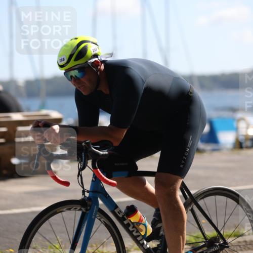 17.08.2025 - KN Förde Triathlon 2025 Yannick Fuchs http://msf.ph/oto/8623275 17.08.2025 11:14:26 Radfahren 263, 288, 306, 337, 389, 614, 285, 614, 630 meine-sportfotos.de