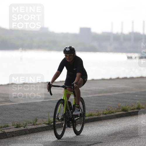 17.08.2025 - KN Förde Triathlon 2025 Yannick Fuchs http://msf.ph/oto/8623340 17.08.2025 09:57:37 Radfahren 144, 190, 139 meine-sportfotos.de