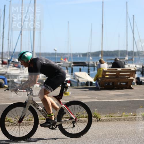 17.08.2025 - KN Förde Triathlon 2025 Yannick Fuchs http://msf.ph/oto/8623404 17.08.2025 11:15:09 Radfahren 281, 345, 353, 374, 380, 625, 632, 330, 353, 609, 613, 619, 621, 638, 642 meine-sportfotos.de