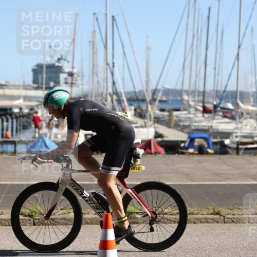 17.08.2025 - KN Förde Triathlon 2025 Yannick Fuchs http://msf.ph/oto/8623406 17.08.2025 11:15:09 Radfahren 281, 345, 353, 374, 380, 625, 632, 330, 353, 609, 613, 619, 621, 638, 642 meine-sportfotos.de