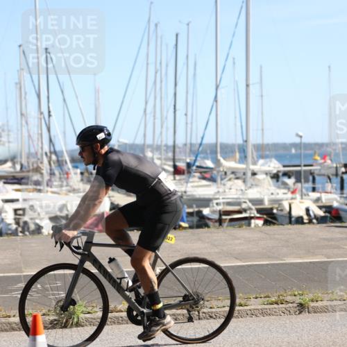 17.08.2025 - KN Förde Triathlon 2025 Yannick Fuchs http://msf.ph/oto/8623431 17.08.2025 11:15:22 Radfahren 284, 300, 307, 377, 622, 623, 629, 284, 345, 377 meine-sportfotos.de