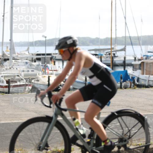 17.08.2025 - KN Förde Triathlon 2025 Yannick Fuchs http://msf.ph/oto/8623681 17.08.2025 10:01:01 Radfahren 153, 164, 181, 200, 213, 137, 238 meine-sportfotos.de