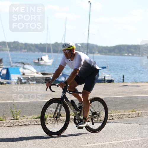 17.08.2025 - KN Förde Triathlon 2025 Yannick Fuchs http://msf.ph/oto/8623682 17.08.2025 11:17:27 Radfahren 266, 323, 359, 624, 282, 295, 309, 382, 627 meine-sportfotos.de