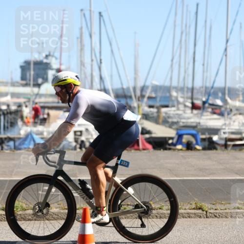 17.08.2025 - KN Förde Triathlon 2025 Yannick Fuchs http://msf.ph/oto/8623687 17.08.2025 11:17:28 Radfahren 266, 323, 359, 624, 309, 382, 627 meine-sportfotos.de