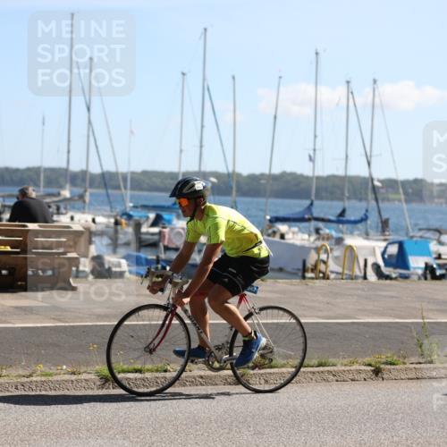 17.08.2025 - KN Förde Triathlon 2025 Yannick Fuchs http://msf.ph/oto/8623726 17.08.2025 11:17:49 Radfahren 310, 319, 385, 608, 628, 304, 310, 319, 368, 618, 626, 633, 636 meine-sportfotos.de