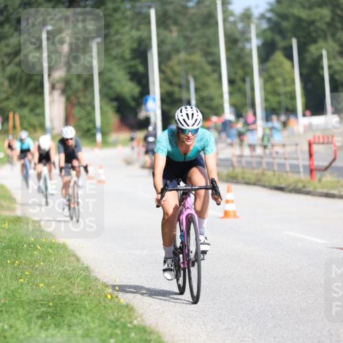 17.08.2025 - KN Förde Triathlon 2025 Yannick Fuchs http://msf.ph/oto/8623770 17.08.2025 10:02:16 Radfahren 141, 159, 161, 220, 231, 250, 194 meine-sportfotos.de