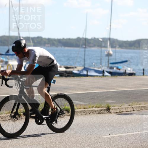 17.08.2025 - KN Förde Triathlon 2025 Yannick Fuchs http://msf.ph/oto/8623805 17.08.2025 11:18:28 Radfahren 264, 268, 312, 268, 320, 615 meine-sportfotos.de