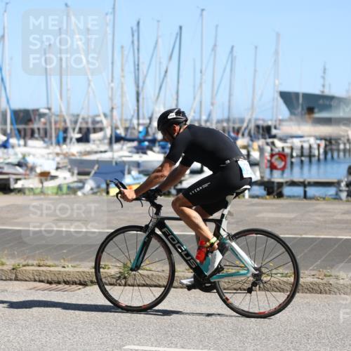 17.08.2025 - KN Förde Triathlon 2025 Yannick Fuchs http://msf.ph/oto/8623898 17.08.2025 11:19:48 Radfahren 270, 278, 279, 302, 320, 340, 385, 390, 615, 269, 270, 302, 325, 331 meine-sportfotos.de