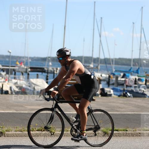 17.08.2025 - KN Förde Triathlon 2025 Yannick Fuchs http://msf.ph/oto/8623986 17.08.2025 11:21:17 Radfahren 270, 331, 343, 620, 639, 278, 293, 364, 602, 611 meine-sportfotos.de