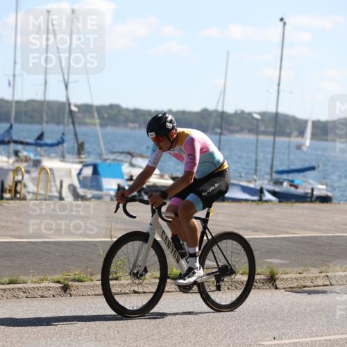 17.08.2025 - KN Förde Triathlon 2025 Yannick Fuchs http://msf.ph/oto/8623996 17.08.2025 11:21:23 Radfahren 325, 331, 363, 390, 620, 639, 270, 343 meine-sportfotos.de