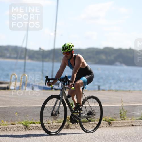 17.08.2025 - KN Förde Triathlon 2025 Yannick Fuchs http://msf.ph/oto/8624020 17.08.2025 11:23:47 Radfahren 273, 330, 348, 349, 351, 360, 372, 610, 273, 280, 330, 348, 360, 617 meine-sportfotos.de