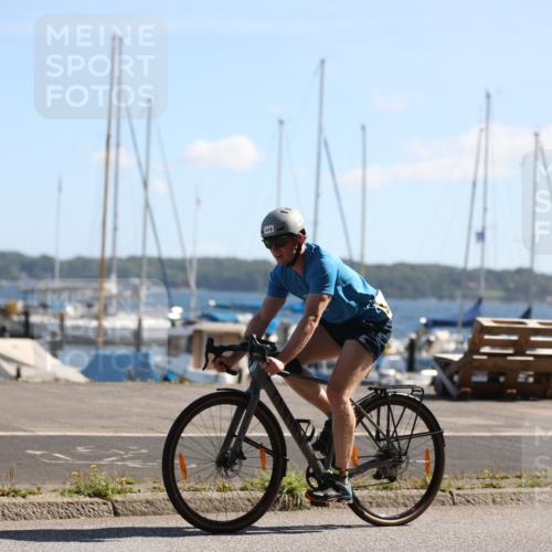 17.08.2025 - KN Förde Triathlon 2025 Yannick Fuchs http://msf.ph/oto/8624064 17.08.2025 11:24:11 Radfahren 288, 345, 353, 354, 614, 619, 642, 261, 266, 288, 296, 307, 362, 612, 614, 632 meine-sportfotos.de