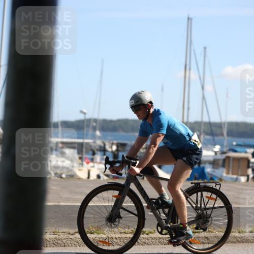 17.08.2025 - KN Förde Triathlon 2025 Yannick Fuchs http://msf.ph/oto/8624065 17.08.2025 11:24:11 Radfahren 288, 345, 353, 354, 614, 619, 642, 261, 266, 288, 296, 307, 362, 612, 614, 632 meine-sportfotos.de
