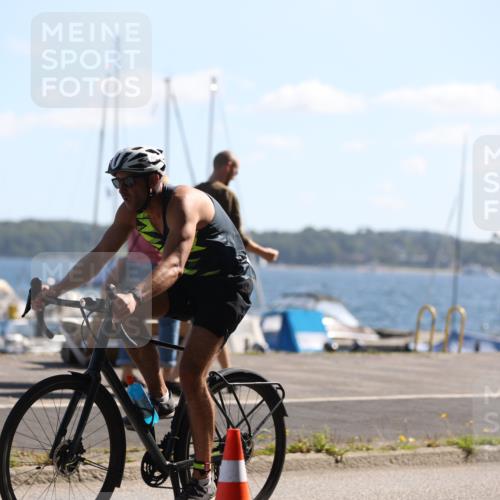 17.08.2025 - KN Förde Triathlon 2025 Yannick Fuchs http://msf.ph/oto/8624088 17.08.2025 11:24:29 Radfahren 281, 326, 329, 352, 371, 380, 616, 263, 271, 329, 350, 354 meine-sportfotos.de