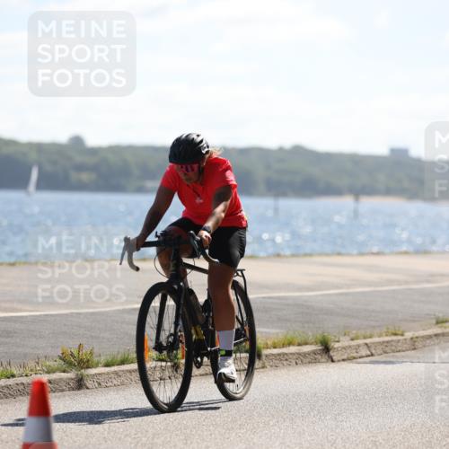 17.08.2025 - KN Förde Triathlon 2025 Yannick Fuchs http://msf.ph/oto/8624117 17.08.2025 11:25:03 Radfahren 284, 300, 308, 309, 356, 374, 606, 306, 328, 373, 389, 635 meine-sportfotos.de