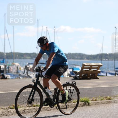 17.08.2025 - KN Förde Triathlon 2025 Yannick Fuchs http://msf.ph/oto/8624144 17.08.2025 11:25:28 Radfahren 261, 285, 295, 296, 330, 377, 617, 629, 630, 632, 633, 266, 384, 609 meine-sportfotos.de