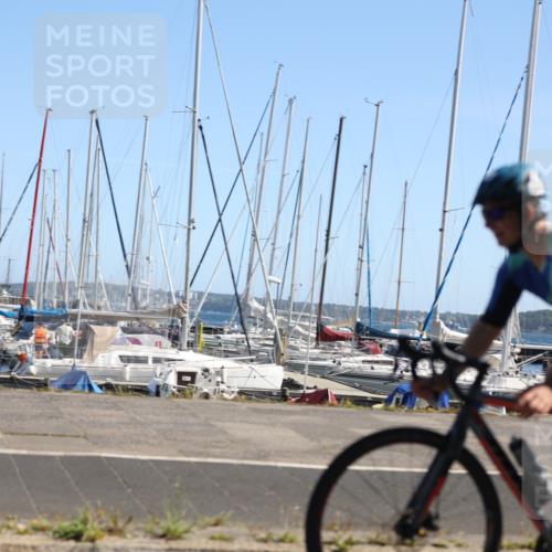 17.08.2025 - KN Förde Triathlon 2025 Yannick Fuchs http://msf.ph/oto/8624150 17.08.2025 11:25:30 Radfahren 261, 285, 288, 295, 296, 307, 377, 617, 629, 630, 632, 633, 266, 330, 377 meine-sportfotos.de