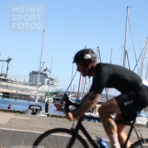 17.08.2025 - KN Förde Triathlon 2025 Yannick Fuchs http://msf.ph/oto/8624154 17.08.2025 11:25:31 Radfahren 261, 285, 288, 295, 296, 307, 610, 617, 629, 630, 632, 633, 261, 266, 330, 377 meine-sportfotos.de