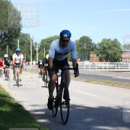17.08.2025 - KN Förde Triathlon 2025 Yannick Fuchs http://msf.ph/oto/8624176 17.08.2025 11:25:39 Radfahren 288, 296, 307, 349, 372, 610, 617, 629, 630, 632, 633 meine-sportfotos.de