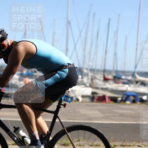 17.08.2025 - KN Förde Triathlon 2025 Yannick Fuchs http://msf.ph/oto/8624214 17.08.2025 11:25:56 Radfahren 310, 345, 353, 354, 361, 368, 612, 614, 619, 623, 643, 332, 351, 353, 622, 642, 643 meine-sportfotos.de