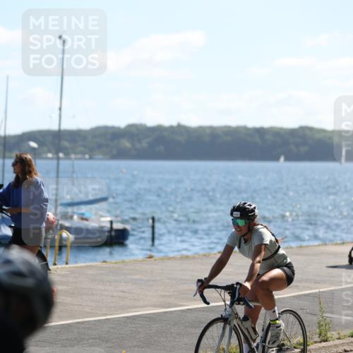 17.08.2025 - KN Förde Triathlon 2025 Yannick Fuchs http://msf.ph/oto/8624226 17.08.2025 11:26:03 Radfahren 354, 382, 618, 623, 624, 627, 310, 345, 361, 368, 612, 614, 619 meine-sportfotos.de