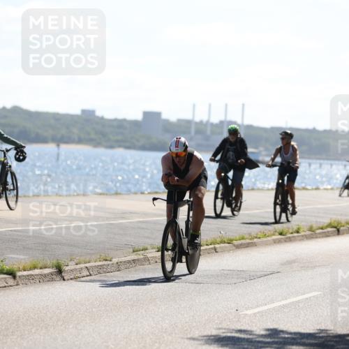 17.08.2025 - KN Förde Triathlon 2025 Yannick Fuchs http://msf.ph/oto/8624240 17.08.2025 11:27:00 Radfahren 294, 295, 346, 606, 625, 629, 346, 609, 633 meine-sportfotos.de