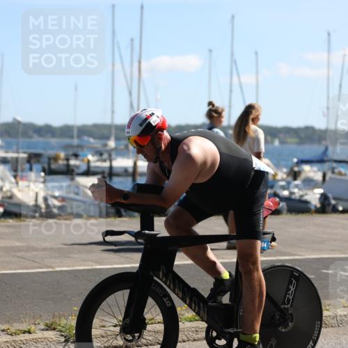 17.08.2025 - KN Förde Triathlon 2025 Yannick Fuchs http://msf.ph/oto/8624245 17.08.2025 11:27:02 Radfahren 274, 285, 294, 295, 606, 625, 629, 346, 609, 633 meine-sportfotos.de