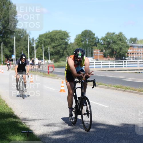 17.08.2025 - KN Förde Triathlon 2025 Yannick Fuchs http://msf.ph/oto/8624255 17.08.2025 11:27:30 Radfahren 310, 368, 608, 622, 636, 377, 643 meine-sportfotos.de