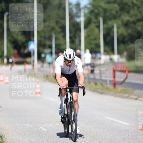 17.08.2025 - KN Förde Triathlon 2025 Yannick Fuchs http://msf.ph/oto/8624267 17.08.2025 11:27:37 Radfahren 299, 332, 361, 368, 608, 623, 628, 636, 310, 368, 622 meine-sportfotos.de