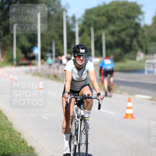 17.08.2025 - KN Förde Triathlon 2025 Yannick Fuchs http://msf.ph/oto/8624284 17.08.2025 11:27:44 Radfahren 268, 299, 319, 361, 382, 615, 618, 623, 624, 628, 332, 361, 608, 636 meine-sportfotos.de
