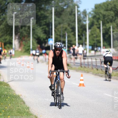 17.08.2025 - KN Förde Triathlon 2025 Yannick Fuchs http://msf.ph/oto/8624296 17.08.2025 11:27:56 Radfahren 264, 282, 319, 320, 323, 369, 382, 627, 268, 319, 382, 615, 618, 624 meine-sportfotos.de