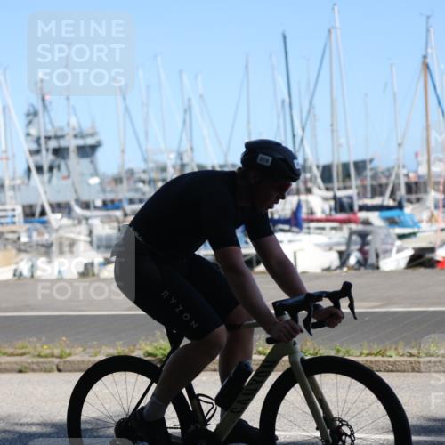 17.08.2025 - KN Förde Triathlon 2025 Yannick Fuchs http://msf.ph/oto/8624354 17.08.2025 11:30:59 Radfahren 270, 302, 312, 325, 334, 607, 324, 604 meine-sportfotos.de