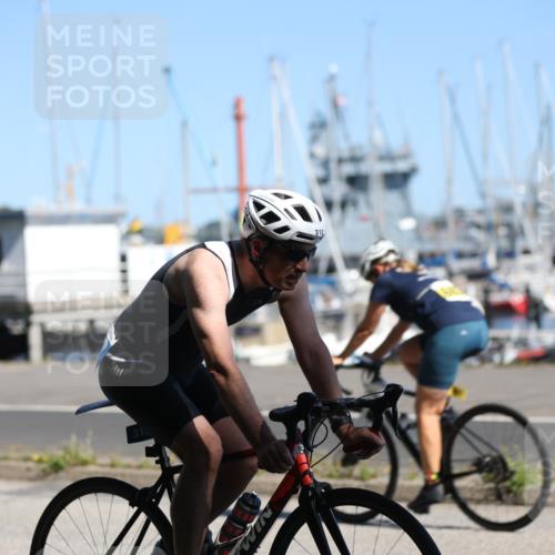 17.08.2025 - KN Förde Triathlon 2025 Yannick Fuchs http://msf.ph/oto/8624362 17.08.2025 11:31:07 Radfahren 267, 275, 287, 302, 312, 325, 607, 631, 270, 334 meine-sportfotos.de