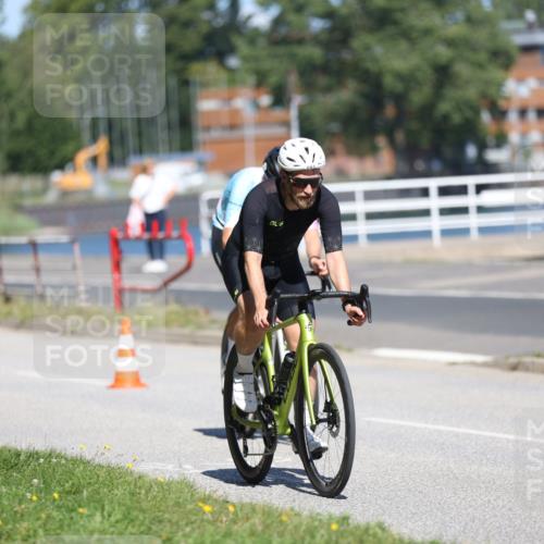17.08.2025 - KN Förde Triathlon 2025 Yannick Fuchs http://msf.ph/oto/8624408 17.08.2025 11:31:35 Radfahren 265, 273, 283, 311, 321, 327, 331, 387, 603, 620, 265, 376, 605 meine-sportfotos.de