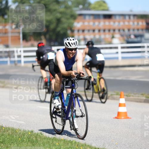 17.08.2025 - KN Förde Triathlon 2025 Yannick Fuchs http://msf.ph/oto/8624434 17.08.2025 11:31:46 Radfahren 280, 318, 331, 339, 341, 603, 634, 273, 311, 321, 327, 331, 603 meine-sportfotos.de