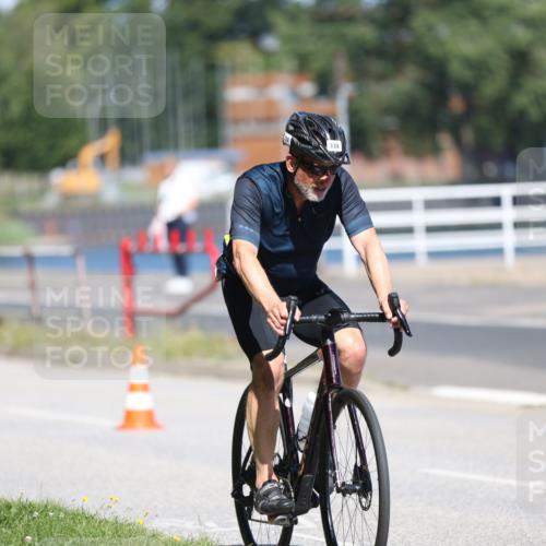 17.08.2025 - KN Förde Triathlon 2025 Yannick Fuchs http://msf.ph/oto/8624478 17.08.2025 11:32:22 Radfahren 281, 306, 338, 364, 379, 389, 611 meine-sportfotos.de